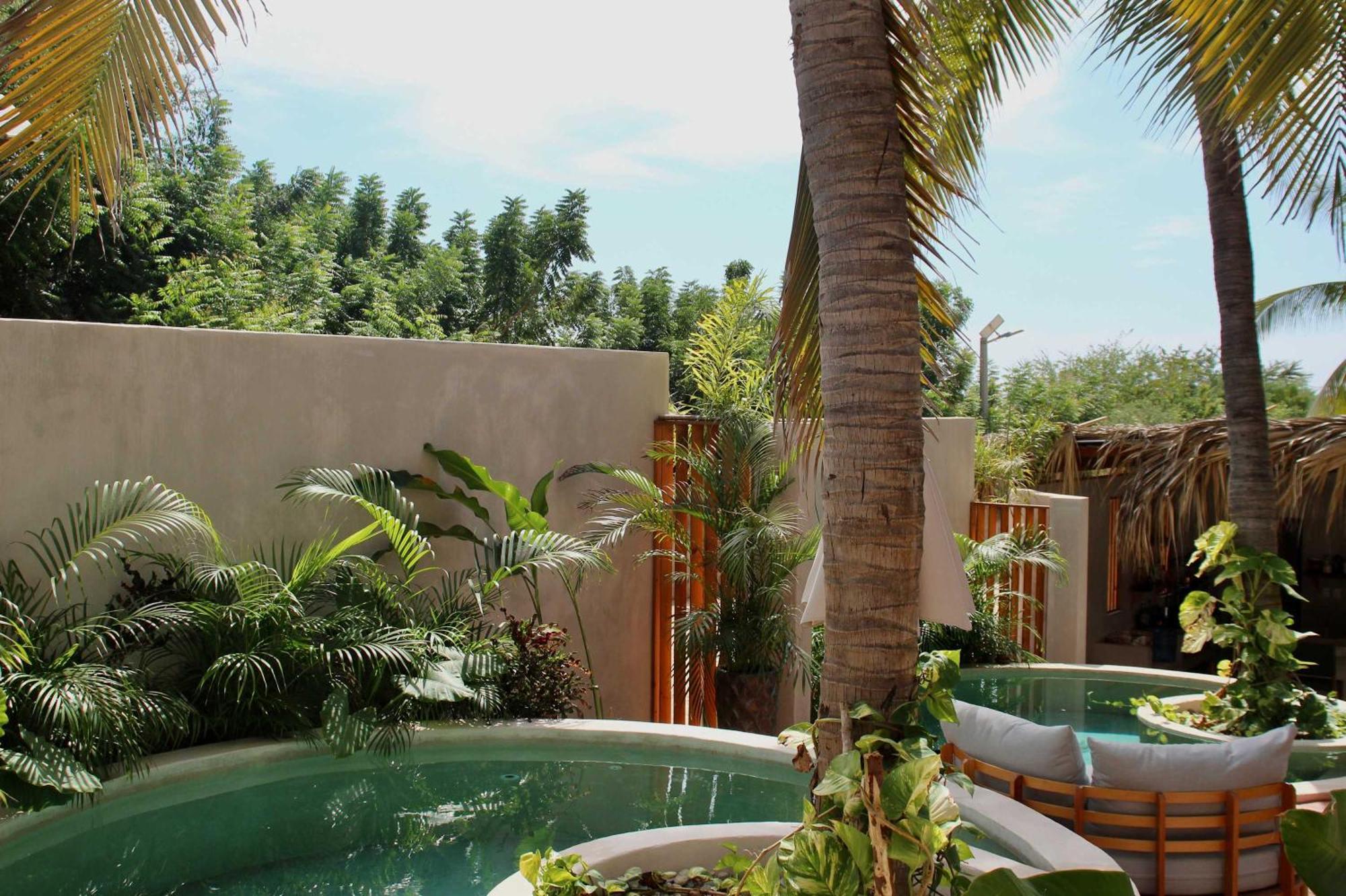 Apartment Casa Leah In Zicatela - Luxury Boutique - With Private Plunge Pool - Steps From The And La Punta - Ac In Bedroom - 8